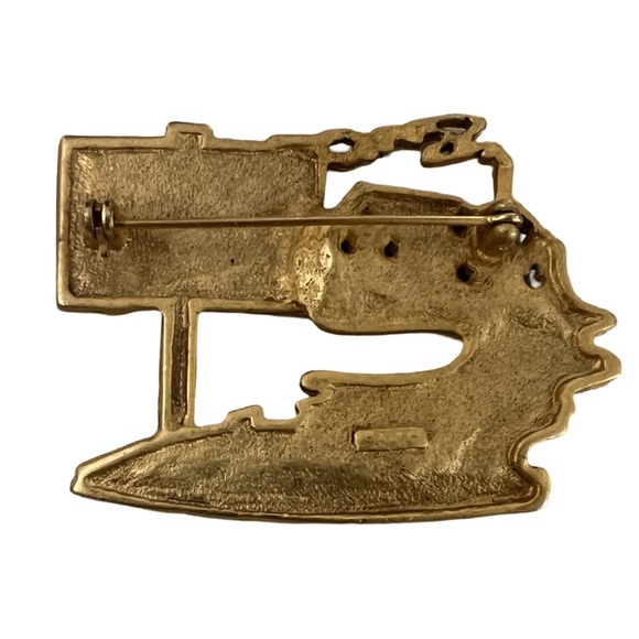 Signed gold-tone Real Estate Brooch Pin - Picture 2 of 5